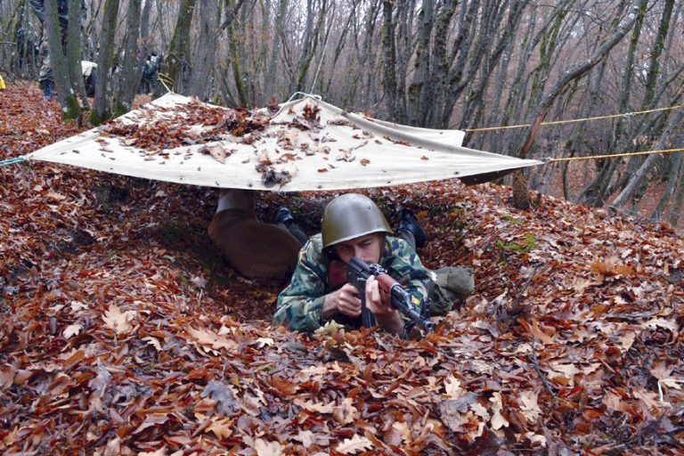 Резервистите в НВУ се учиха да оцеляват в природата