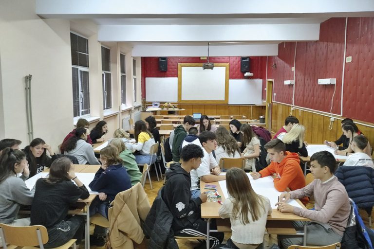 ПРИРОДО-МАТЕМАТИЧЕСКА ГИМНАЗИЯ “ВАСИЛ ДРУМЕВ” посрещна гости по проект  “Tехники за визуализация на мисленето като средство за повишаване на културните познания”