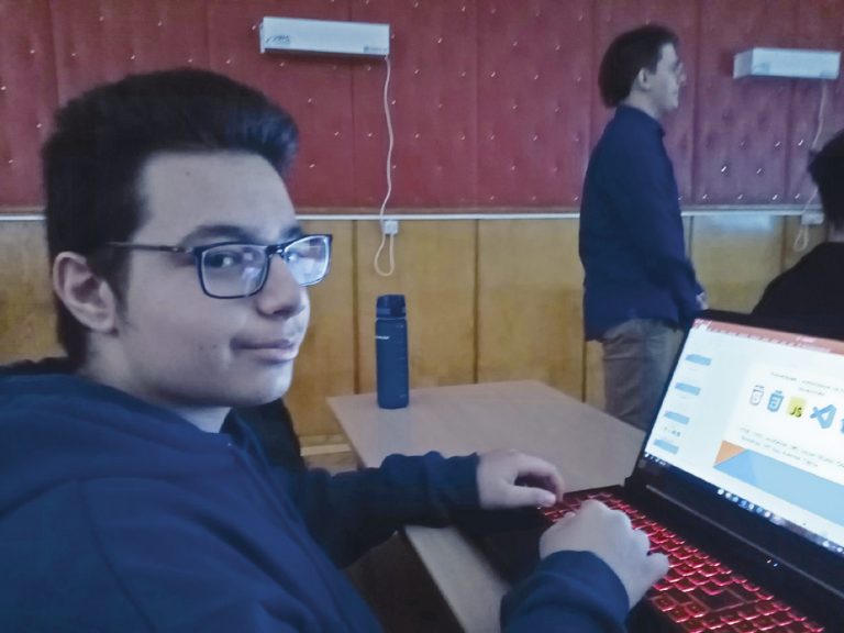 Горна Оряховица | Седмокласник разработи  приложение за незрящи