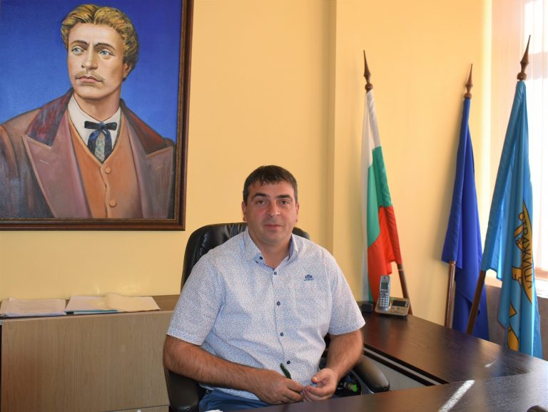 Стражица | Поздравителен адрес