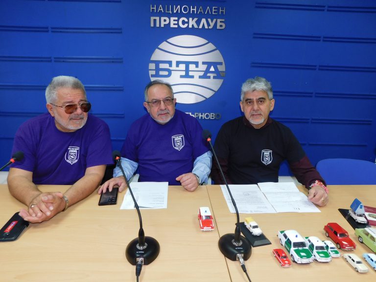 Организаторите на „Трабант феста“: „Трабантът не се чупи, само излиза временно от строя”