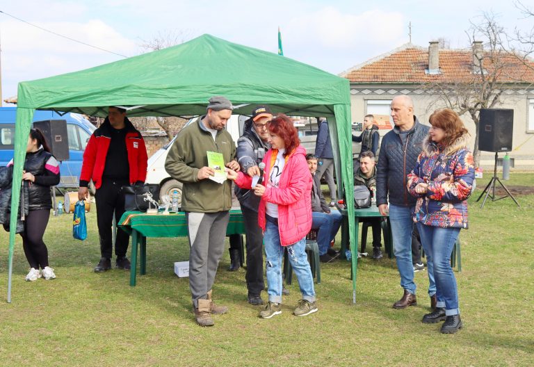 Тодоровден отново събра животни, състезатели и публика в три лясковски села
