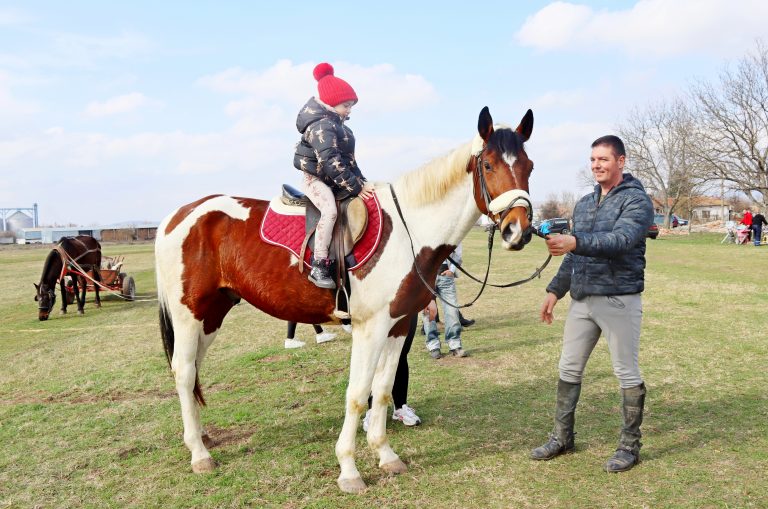 Тодоровден отново събра животни, състезатели и публика в три лясковски села