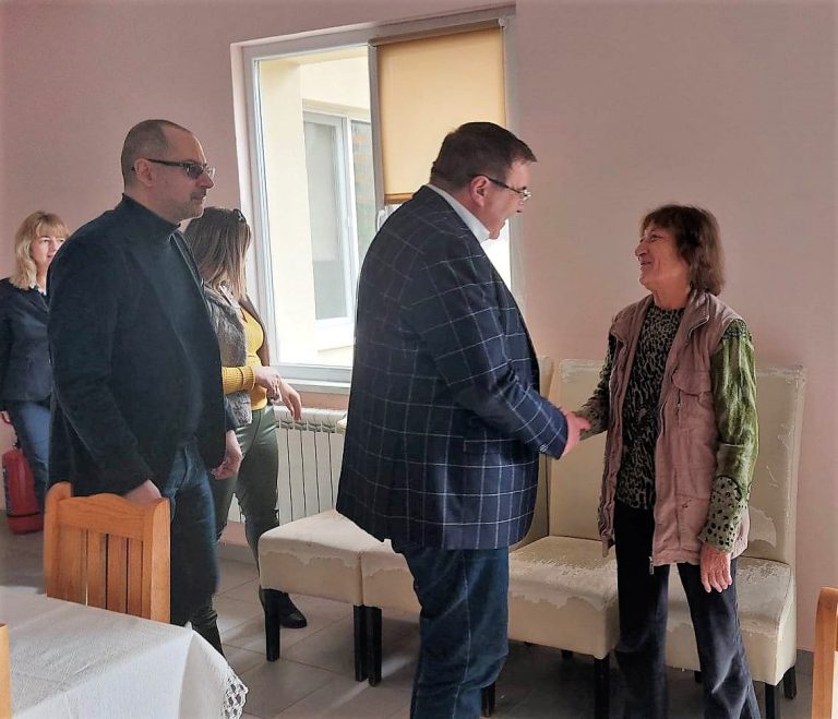 Проф. Костадин Ангелов и Деница Сачева в Горна Оряховица: ГЕРБ предлага нов механизъм за възнагражденията на младите лекари