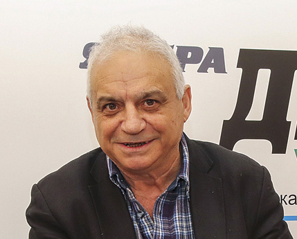 Общество | Писателят Николай Иванов: “Документи доказват къде е гробът на Христо Ботев”