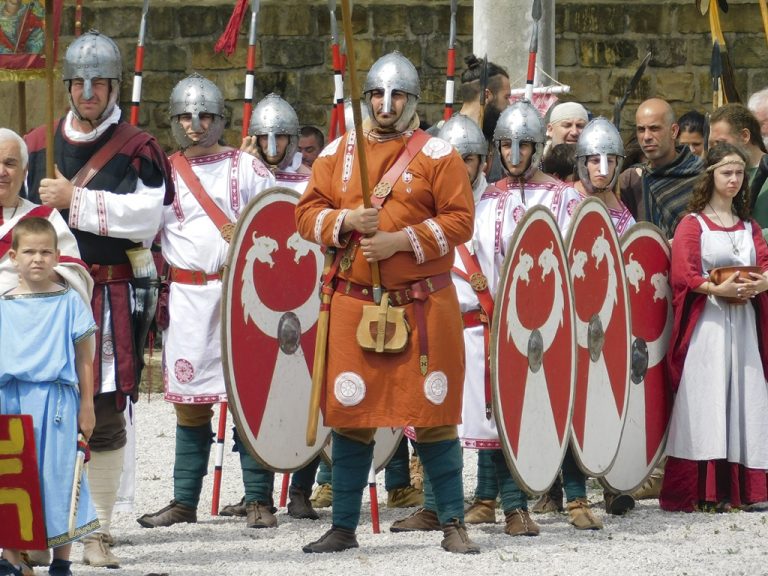 Телевизионни звезди и антични атракции забавляваха гостите на “Орел на Дунава”