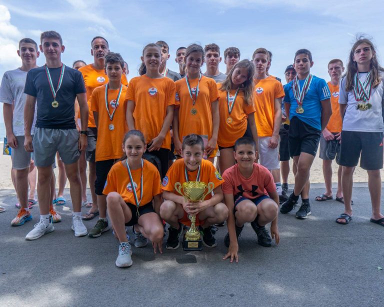 Великотърновци с отлично представяне на първия турнир по водно спасяване в Бургас