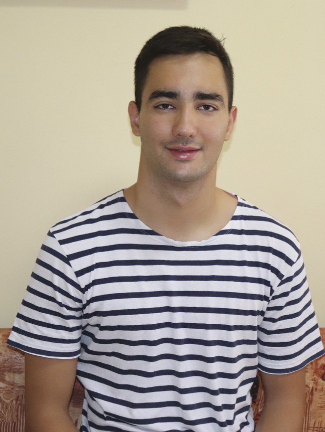 Общество | Самуил вярва, че ще учи в САЩ и един ден ще изстрелва космически апарати