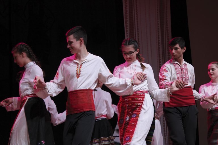 Съхранение и популяризиране на  българския фолклор чрез клуб по народни танци  в ПГСАГ “Ангел Попов”, гр. Велико Търново