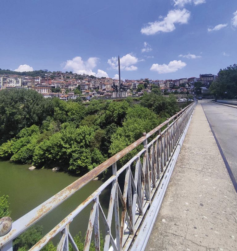 Горещи новини | Предстои освежаване  на Стамболовия мост