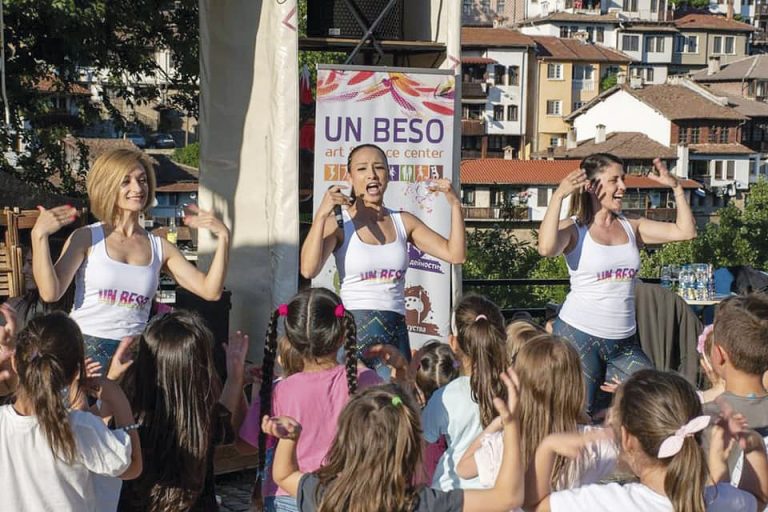 Общество | Тридневна латино фиеста на открито организира UN BESO