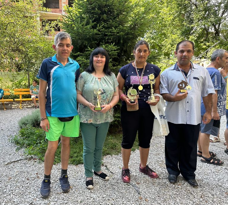 Социалните услуги за хора с увреждания спечелиха куп награди от конкурс в Китен