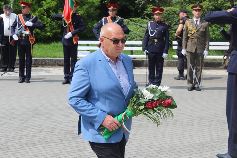 Велико Търново отбеляза 146 г. от освобождението на града