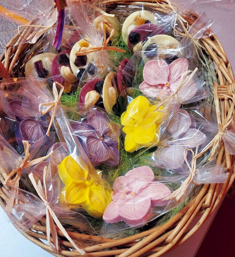 Уникални ръчно направени бонбони изработва началник-отдел във ВТУ