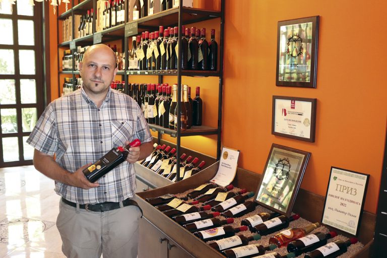 Заможни търновци съживяват предбалканското село Ялово