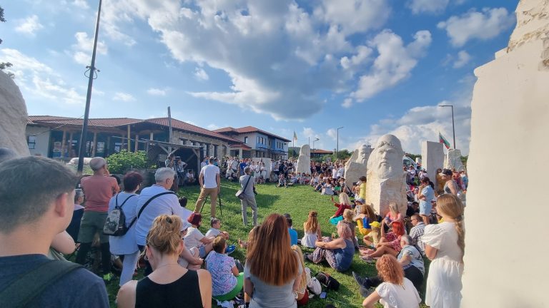 При голям успех премина второто издание на форума „Българският дух през вековете” в Раювци