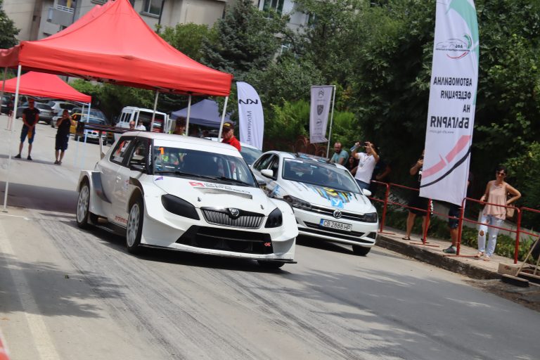 Горещи новини | Победител в Десетото юбилейно Планинско изкачване „Раховец Лясковец“ е Пламен Камбуров