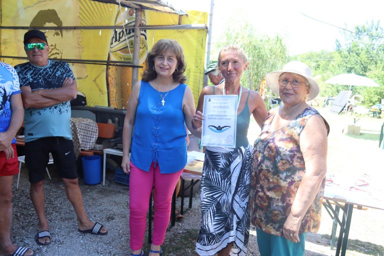 В осмия Национален маратон „Добри Динев” в Лясковец за наградите се надпреварваха 29 плувци
