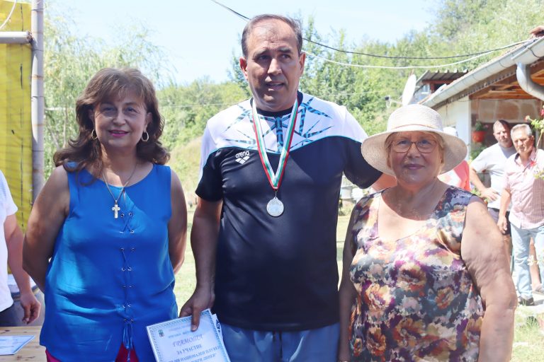В осмия Национален маратон „Добри Динев” в Лясковец за наградите се надпреварваха 29 плувци