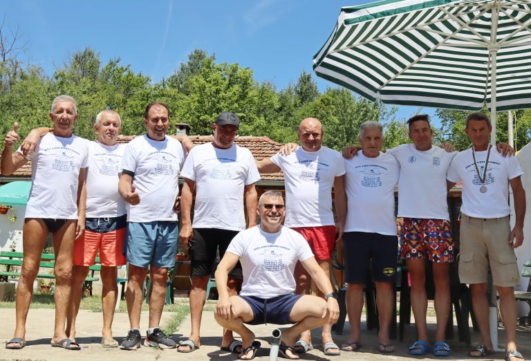 В осмия Национален маратон „Добри Динев” в Лясковец за наградите се надпреварваха 29 плувци