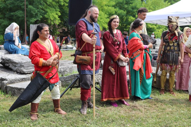 Битки, ритуали, мода и занаяти от античността видяха посетителите на Никополис ад Иструм