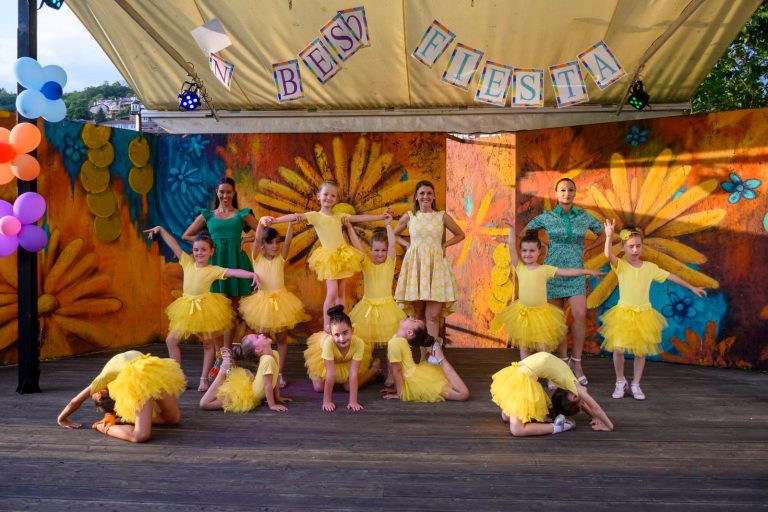 Кубинска звезда и най-новата българска латино група бяха част от фестивал във Велико Търново