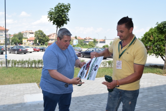 Любители на престижната марка автомобили „Ягуар“ се събраха в Г. Оряховица