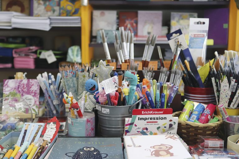 По-скъпи тетрадки купуват  учениците тази година