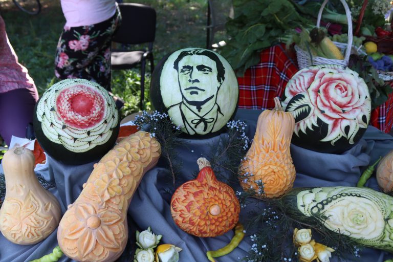 В тринадесетия фестивал „Пъстра трапеза“ кулинари от региона представиха 170 български гозби