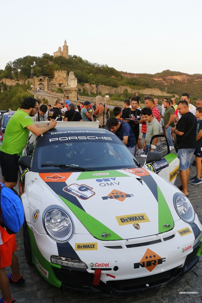 Откриха Рали България пред крепостта Царевец