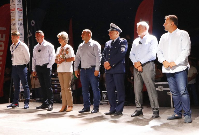 Откриха Рали България пред крепостта Царевец