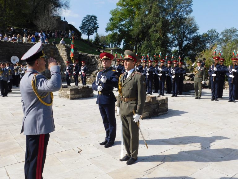 Велико Търново отбелязва 115 години Независимост на България (снимки)