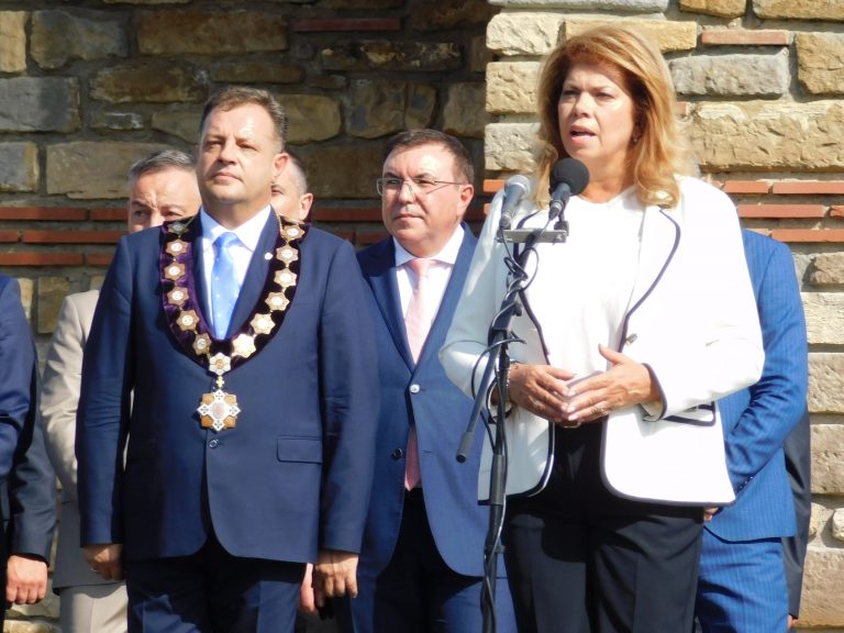 Велико Търново отбелязва 115 години Независимост на България (снимки)