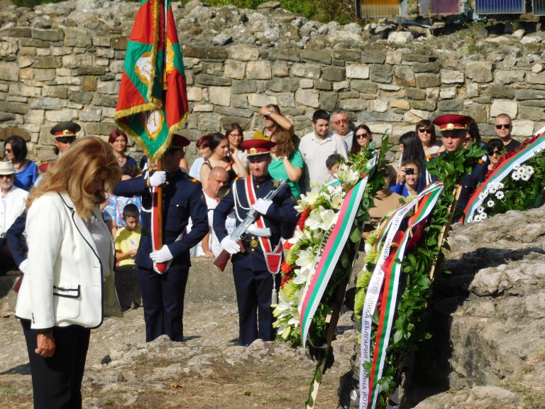 Велико Търново отбелязва 115 години Независимост на България (снимки)