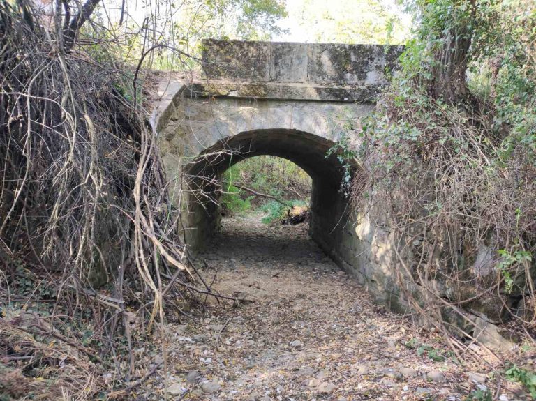 Жители на Миндя благодарят на полицаи, открили кой е изхвърлил боклуци край селото