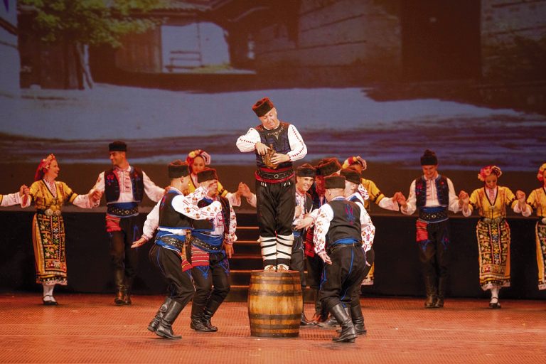 48 000 лева бяха събрани  от концерта на “Българе” за  ремонт на детското отделение