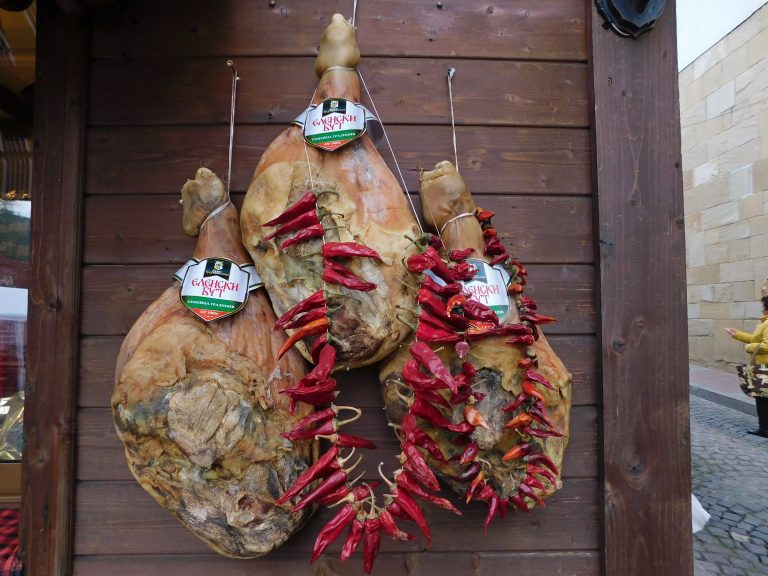 Празникът на еленския бут отново събра хиляди гости