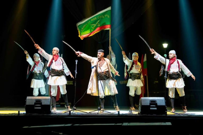 48 000 лева бяха събрани от концерта на НФА „Българе” за ремонт на детското отделение