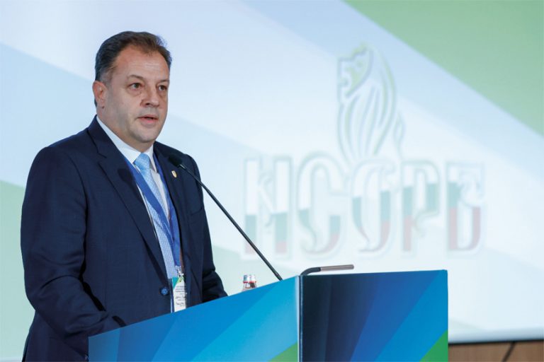 Горещи новини | Панов беше преизбран за трети мандат за председател на УС на НСОРБ