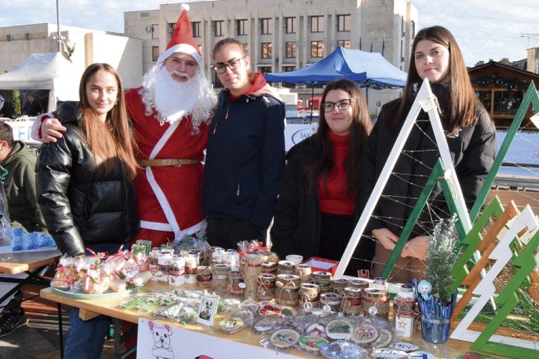 Горна Оряховица | Добри каузи събраха на Игнажден  ученици от община Горна Оряховица