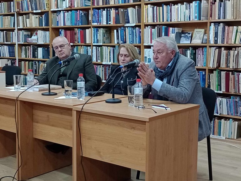 Горещи новини | Нова книга, плод на 40-годишно издледване, представи археологът професор Хитко Вачев