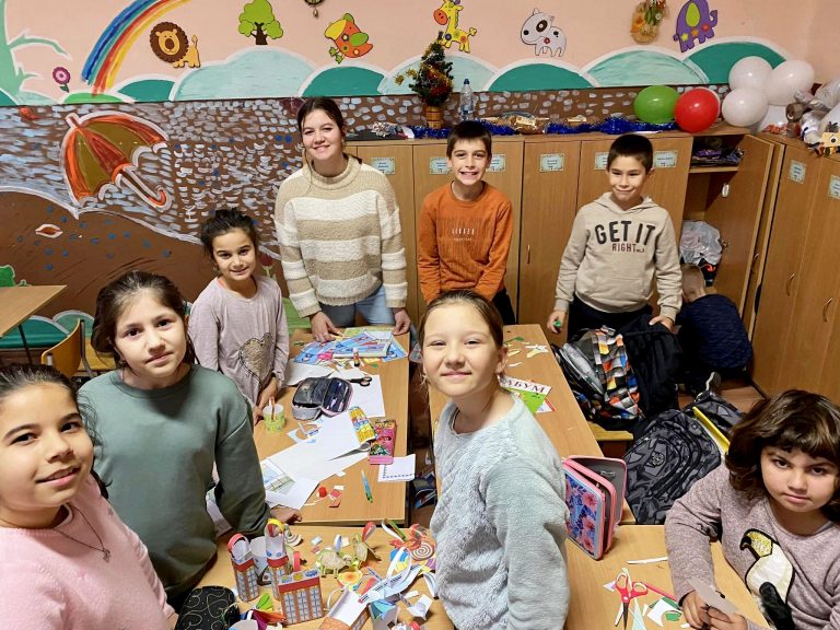 Поредица от празнични прояви имаше в Лясковец и в селата на общината за Коледно-новогодишните празници