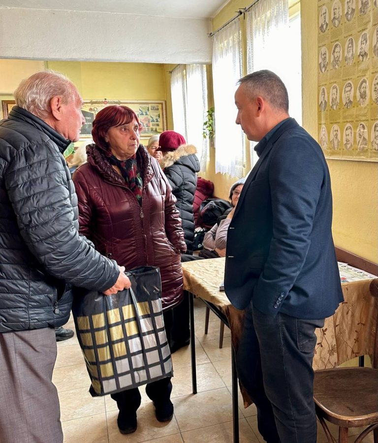 Пари и власт | Председателят на местния парламент изслуша проблемите на хората в Леденик