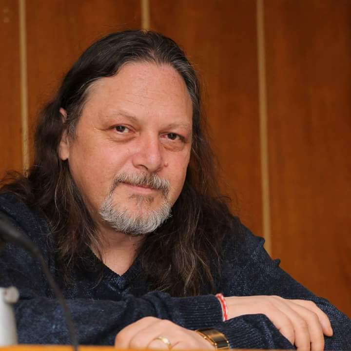 Култура | Нидал Алгафари представя книгите си във В. Търново, Дебелец, Килифарево и Беляковец