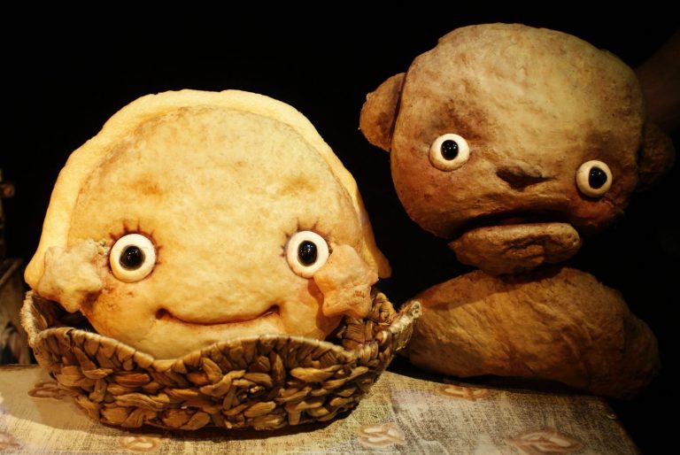 Култура | На сцената на Куклен театър ВЕСЕЛ играят „Житената питка“