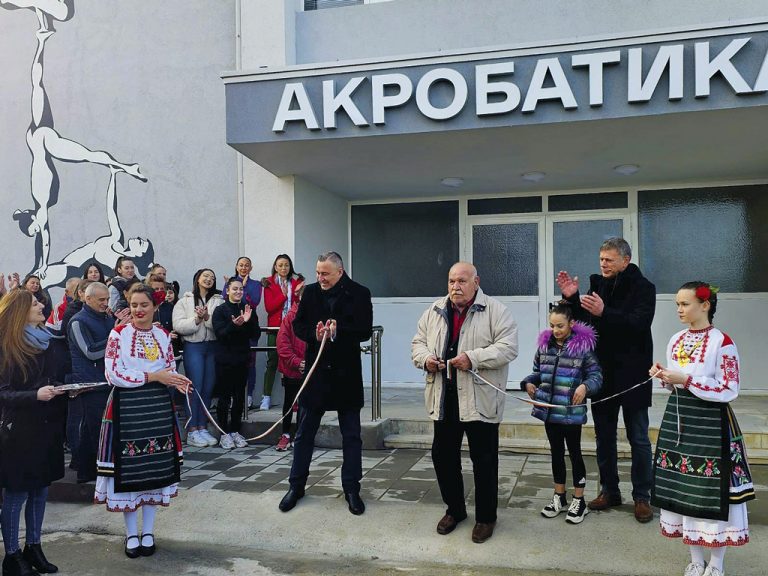 Горна Оряховица | Откриха обновената зала по акробатика в Г. Оряховица, трите клуба се обединяват