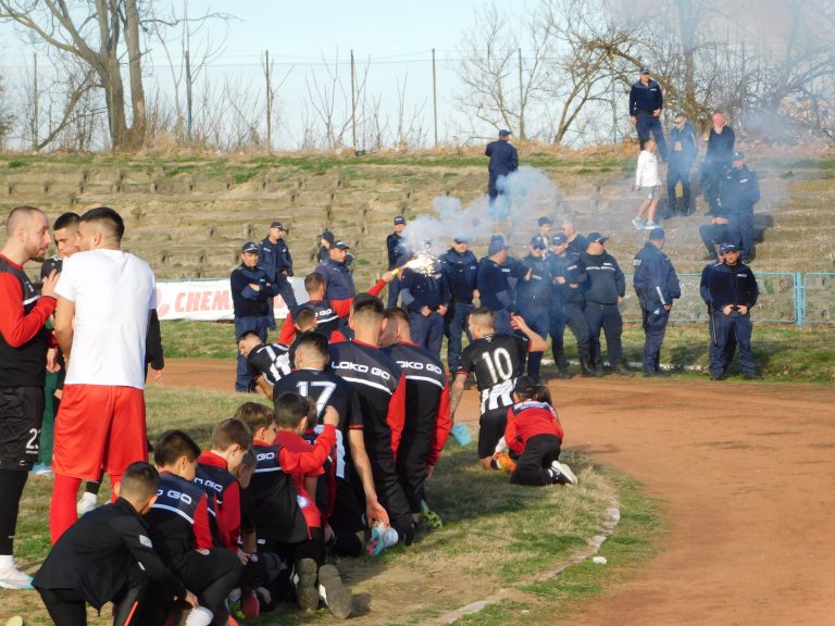 „Локомотив“-ът не спря и в Свищов, пътува към Втора лига