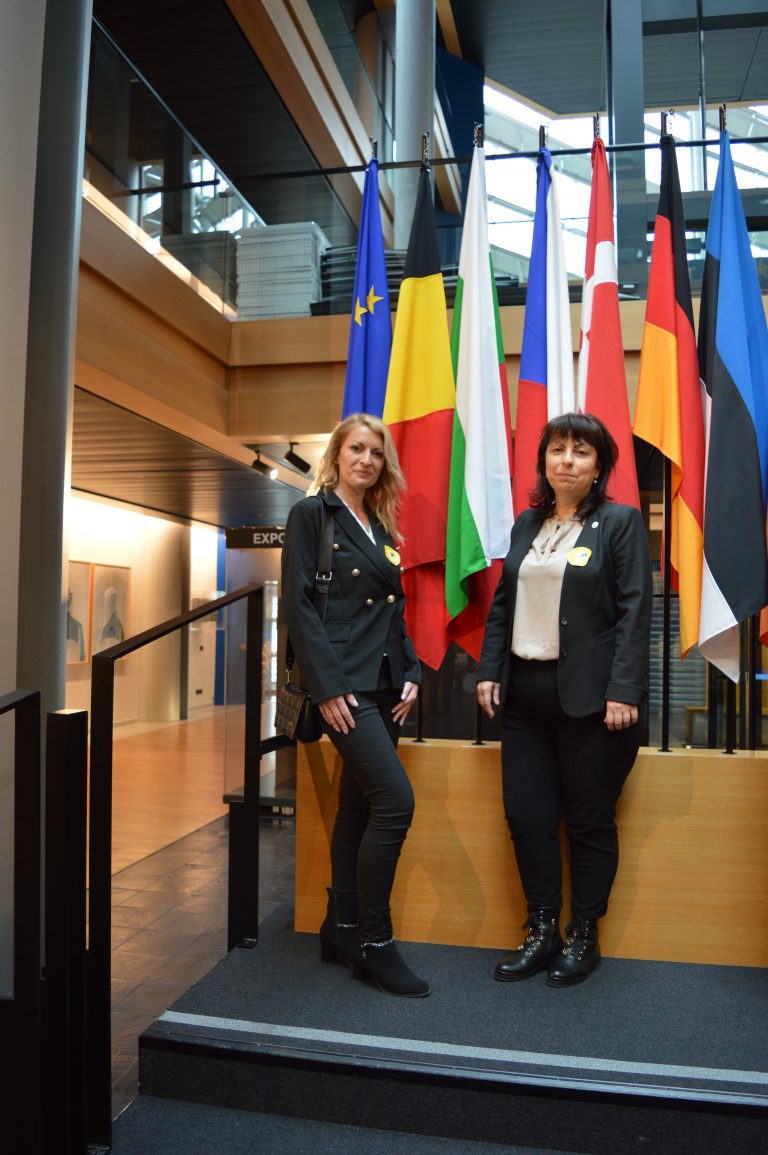 24 ученици от Г. Оряховица представиха достойно България в Европейския парламент