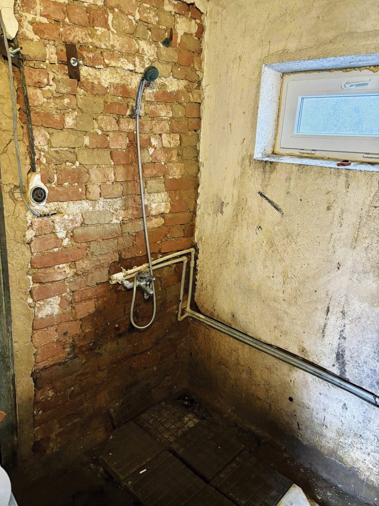 Майка с три деца спешно се нуждае от помощ