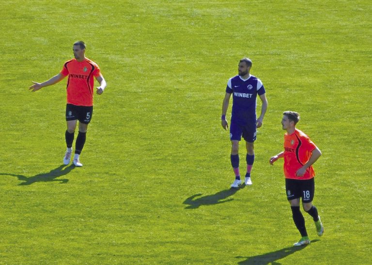 Спорт | “Етър” и “Литекс” завършиха 1:1